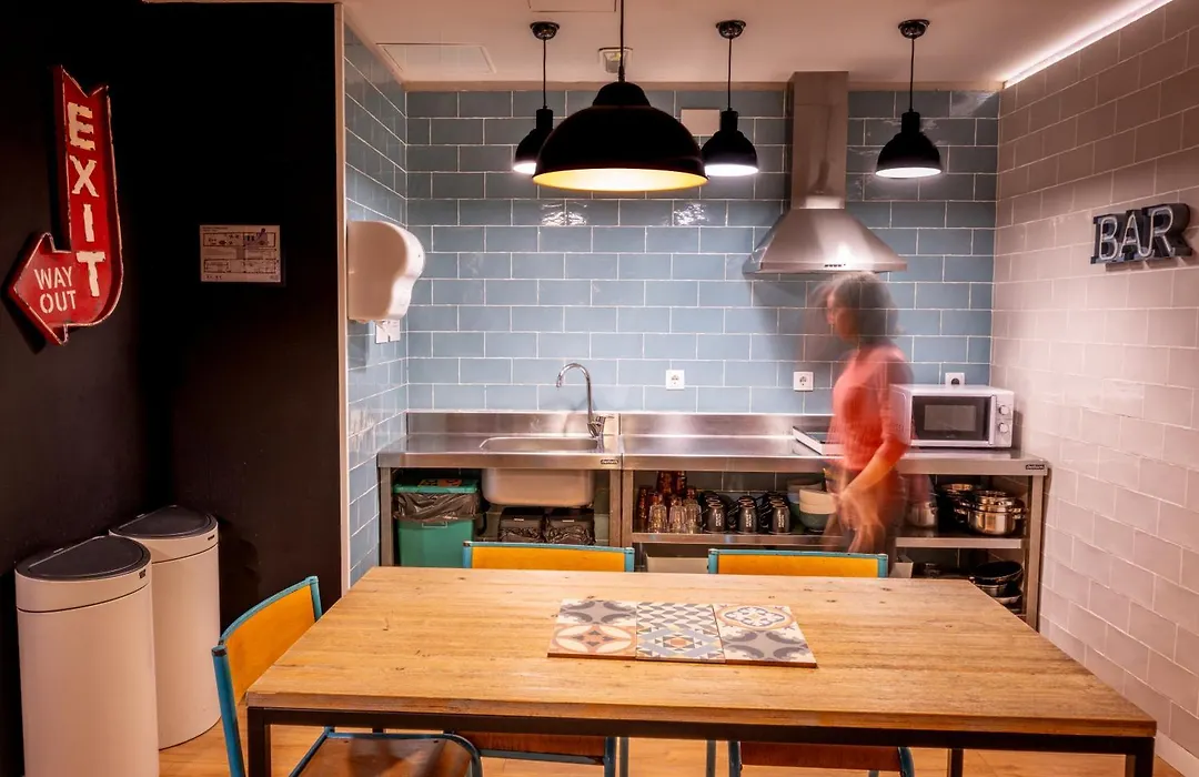 Factory Hostels Barcelona-1
